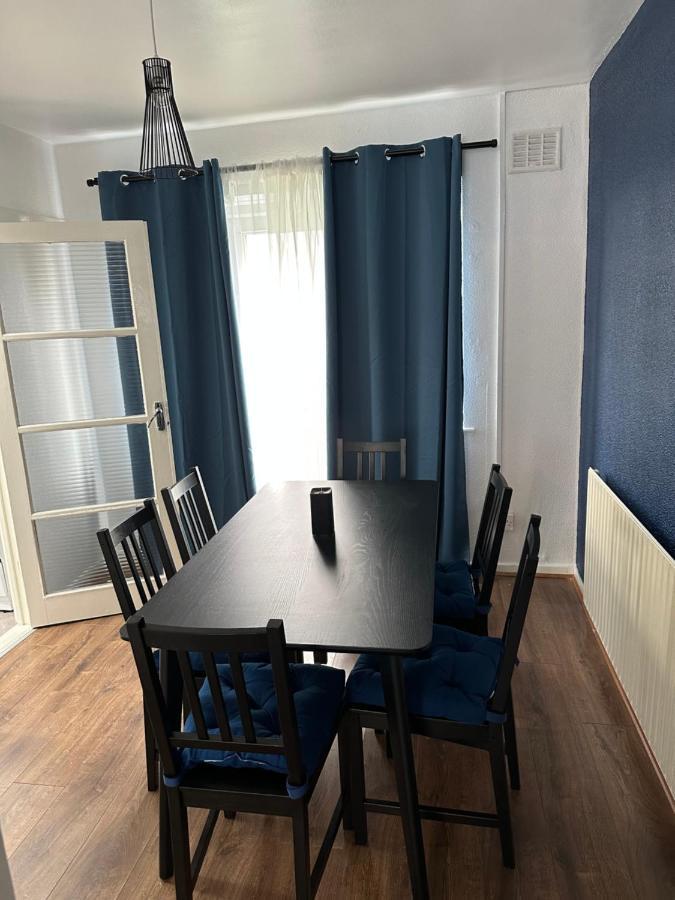 Lovely Spacious 3 Bedrooms House Birmingham Exterior photo